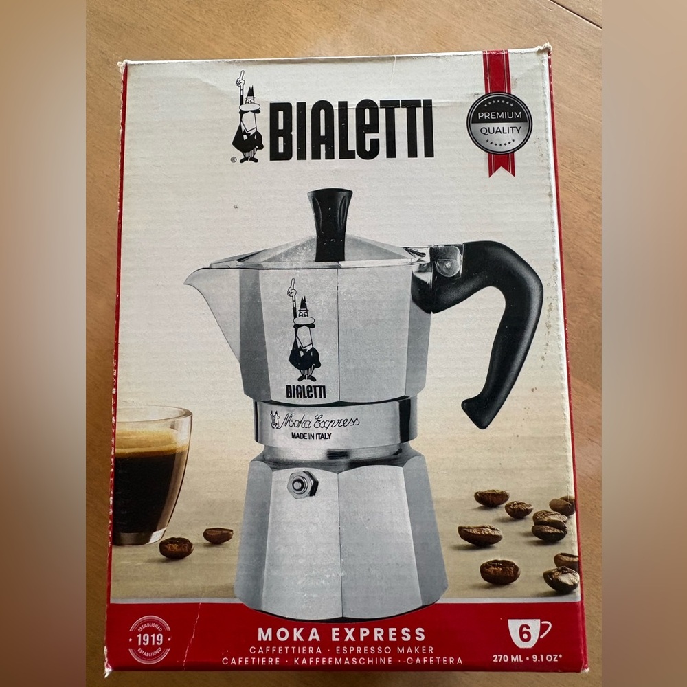 Bialetti Moka Express 6 Cup Espresso Maker Made in Italy NEW in Box